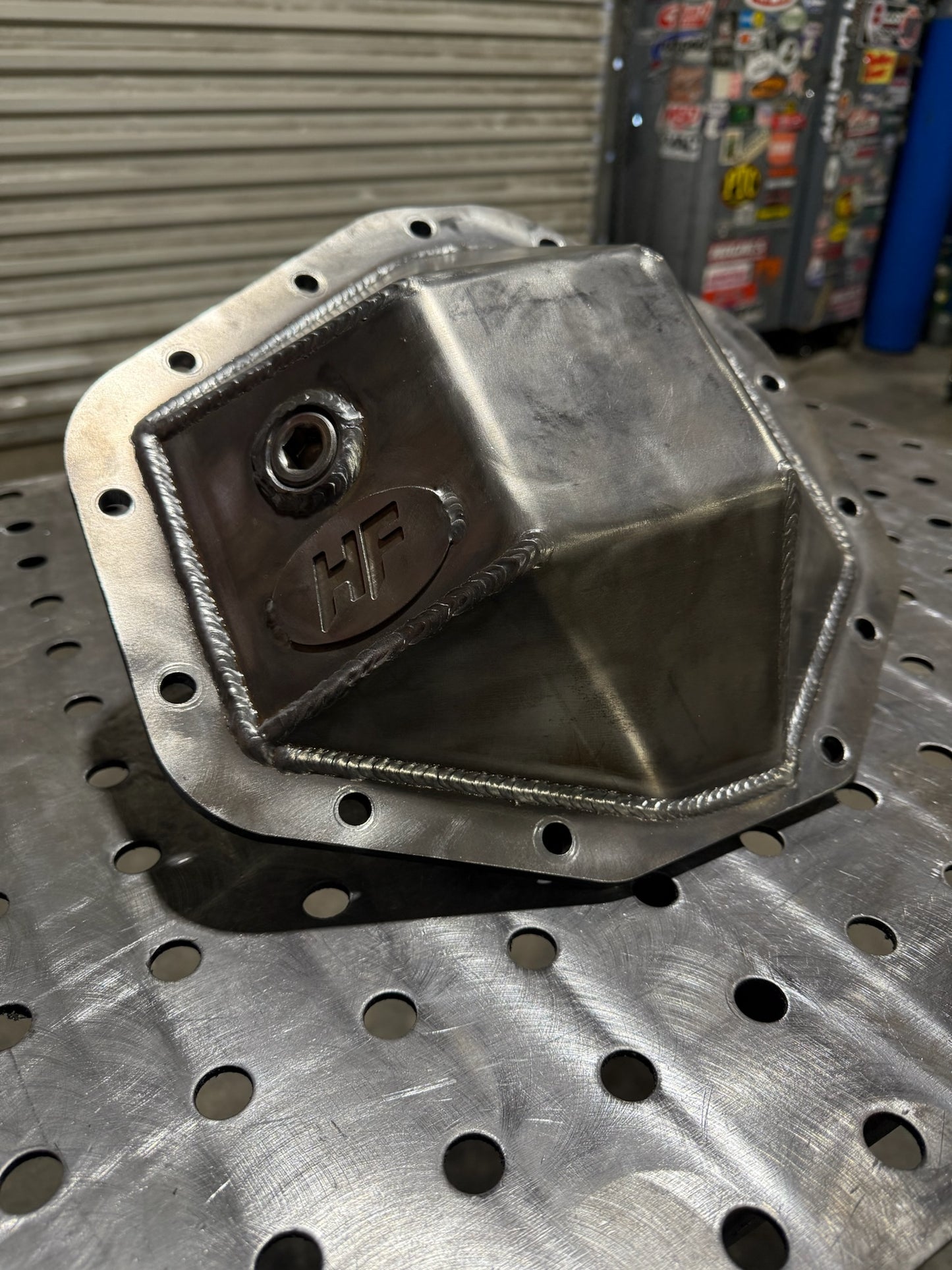13 / 14 Bolt Shave Rear Diff Cover